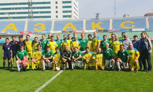 Футбольный матч среди ветеранов состоялся в Алматы