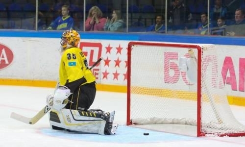 «Сарыарка» проиграла «Барсу» в матче ВХЛ