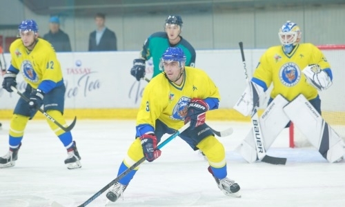 Фоторепортаж с матчей чемпионата РК «Алтай-Торпедо» — «Алматы» 1:0, 2:3 ОТ