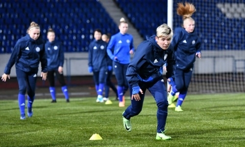 Фоторепортаж с предыгровой тренировки женской сборной Казахстана