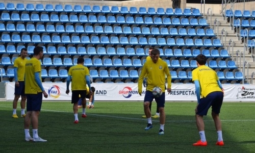 Фоторепортаж с предыгровой тренировки сборной Казахстана