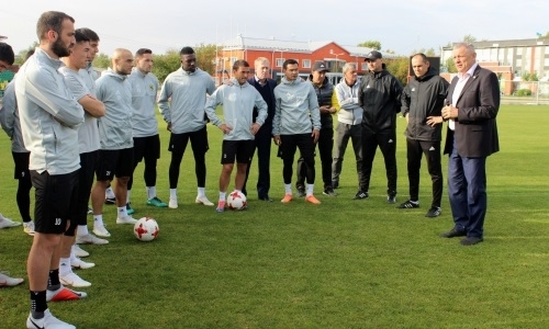 Видео открытой тренировки «Тобола»