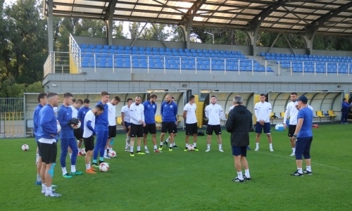 Фоторепортаж с предыгровой тренировки «Окжетпеса» в Алматы