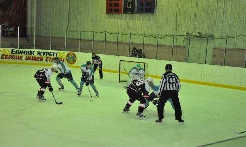 Фоторепортаж с матчей чемпионата РК «Горняк» — «Алтай-Торпедо» 1:2, 2:1 ОТ