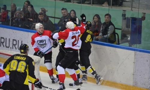 Фоторепортаж с матча ВХЛ «Сарыарка» — «Нефтяник» 1:2