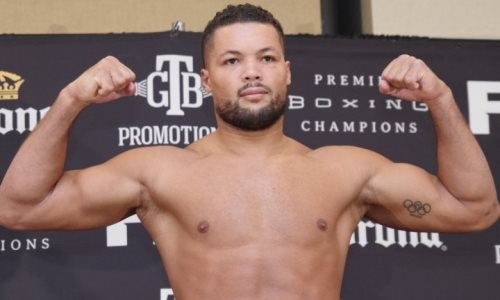 Обидчик Дычко устроил сопернику избиение с тремя нокдаунами под руководством тренера Головкина