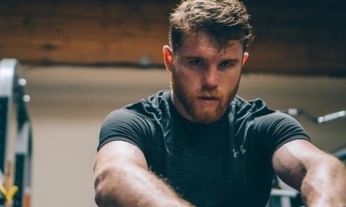 «Канело» после победы над Головкиным неожиданно предрекли поражение нокаутом