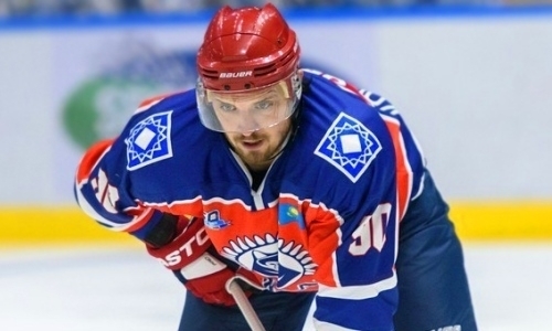 Чемпион Казахстана перешел в клуб ВХЛ