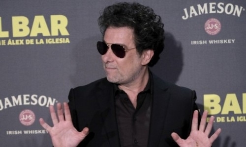 Известный певец поменял билет на самолет ради боя Головкин — «Канело»