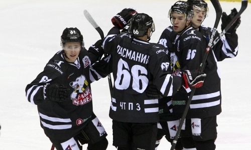 «Даже по школе столько не забивал». Форвард «Белых Медведей» — о покере в ворота «Снежных Барсов»