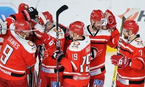 Новый клуб игрока сборной Казахстана одержал 18-ю подряд победу в КХЛ