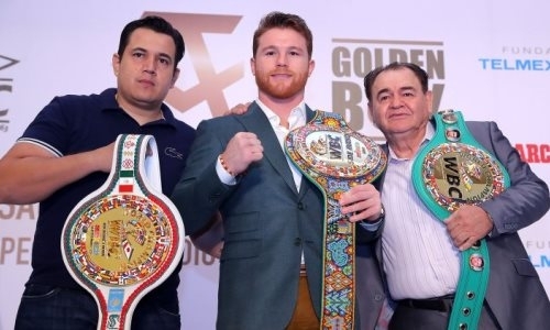 «Моя семья с самого начала». «Канело» воздал хвалу WBC после победы над Головкиным