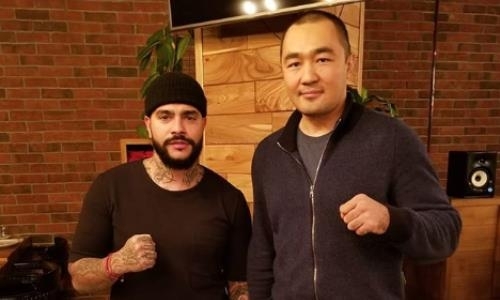Чемпион мира из Казахстана встретился с Тимати