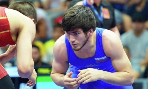 «Сильно злило». Российский борец высказал недовольство после победы над Санаевым в финале ЧМ