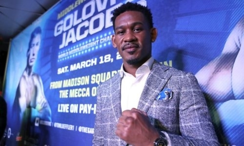 Джейкобс пересмотрел бой Головкин — «Канело» и озвучил итог