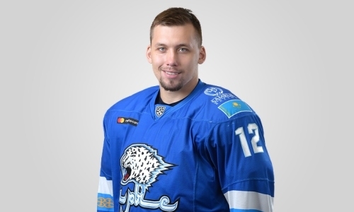 Форвард сборной Казахстана перешел в клуб ВХЛ