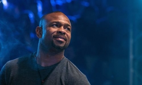 Как Рой Джонс-младший отреагировал на приглашение сварщика из Шымкента