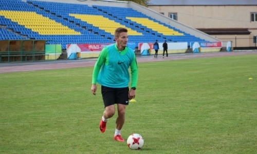 Фоторепортаж с предыгровой тренировки «Кызыл-Жара СК» в Уральске