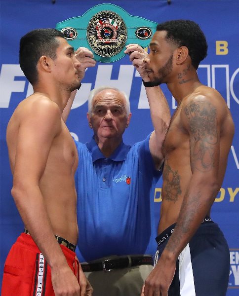 Казахстанский нокаутер прошел взвешивание перед титульным боем в Лас-Вегасе