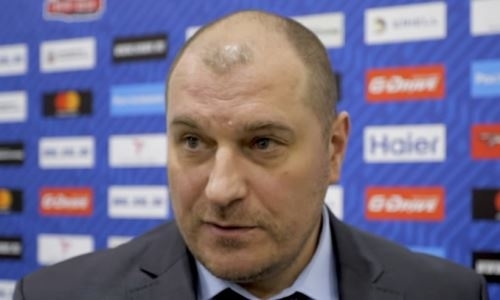 Видео послематчевой пресс-конференции игр МХЛ «Омские Ястребы» — «Алтай» 5:3, 5:0