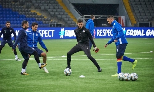 Фоторепортаж с предыгровой тренировки сборной Андорры в Астане