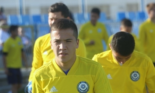 Фоторепортаж с предыгровой тренировки молодежной сборной Казахстана в Никшиче