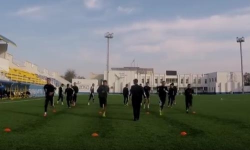 Видео тренировки «Каспия»