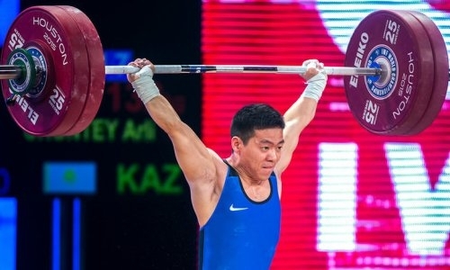 Казахстан завоевал первую медаль чемпионата мира-2018 по тяжелой атлетике