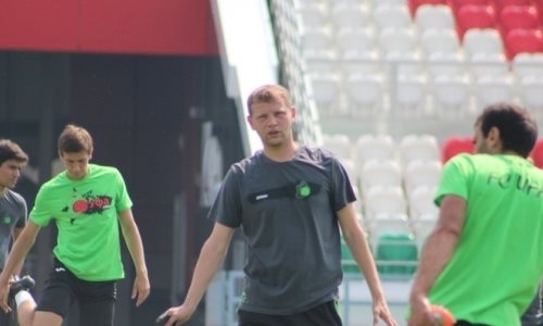 Наставник «Уфы» назвал сильные стороны Сейдахмета и ответил, почему не выпускает его на поле