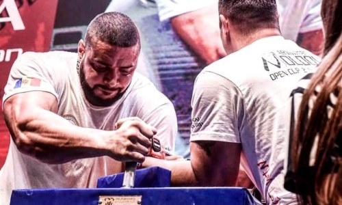 Победивший «Монстра» атлет будет представлять Казахстан на чемпионате мира по армрестлингу