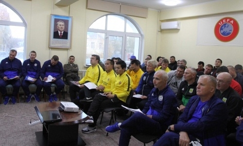 Состоялся курс повышения квалификации тренеров с лицензиями «В» УЕФА