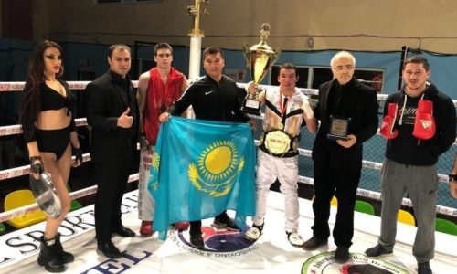 Казахстанец побил грузина на профессиональном вечере кикбоксинга в Тбилиси