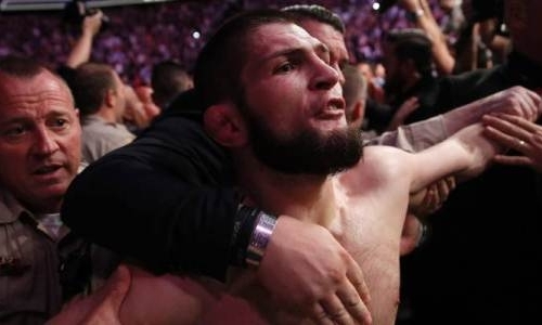 Экс-чемпион UFC оправдал драку Нурмагомедова после боя с Макгрегором на «нефартовой» арене Головкина