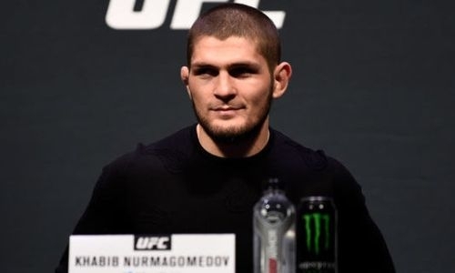 «О чем вы говорите?». Нурмагомедов обратился к президенту UFC после победы на «нефартовой» арене Головкина