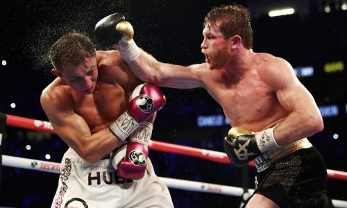 Жестоко нокаутированный Головкиным боксер пересчитал итог его второго боя с «Канело»