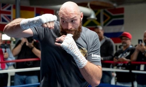 «Никогда не видел его таким». Промоутер в восторге от формы Фьюри после лагеря Головкина