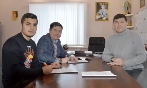 «Шахтер» продлил контракт с футболистом основы