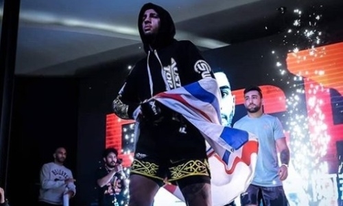 «Я покажу миру, кто я такой!». Австралиец пообещал «кучу трюков» в дебютном бою первого казаха в UFC