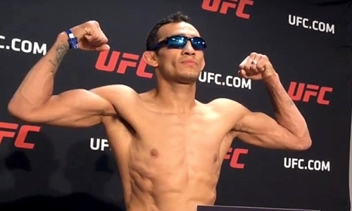 «С**ка, я — чемпион, болван!». Боец UFC дерзит Нурмагомедову после его победы на «нефартовой» арене Головкина