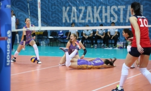 Представлена подборка нелепых и смешных фото с Кубка Казахстана среди женских команд