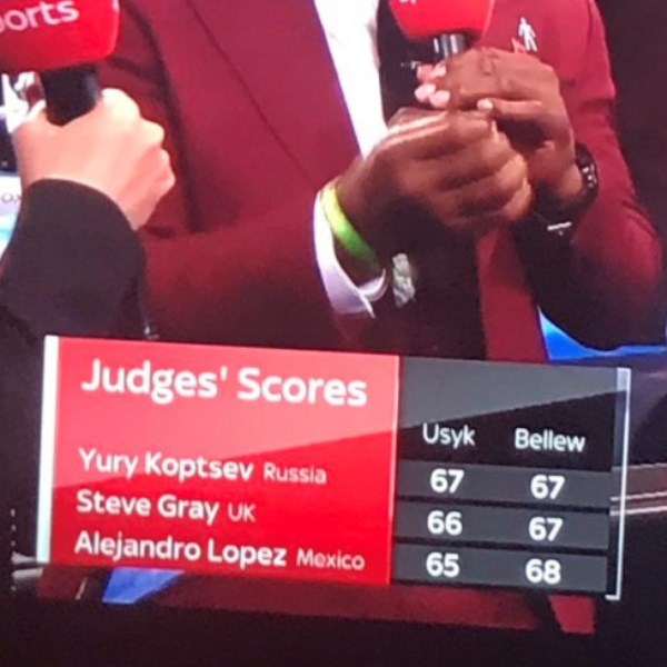 Усик проигрывал Белью на карточках судей на момент остановки титульного боя в весе Шуменова