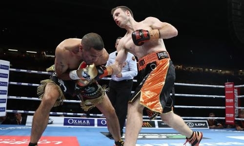 Бросавшего вызов Головкину 43-летнего экс-чемпиона мира отправили в нокаут за 96 секунд