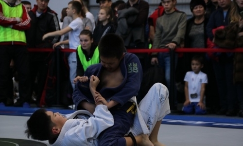 Рекордное количество джитсеров собрал турнир в Алматы