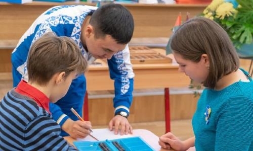 В Латвии впервые состоялся турнир по тогызкумалаку