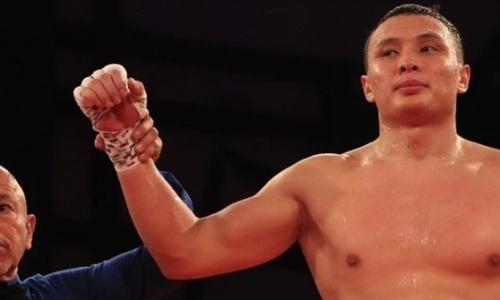 Казахстанский боксер выиграл нокаутом второй бой в США