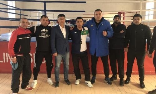 «Одна из лучших в мире». Узбекский тренер — о казахстанской школе бокса