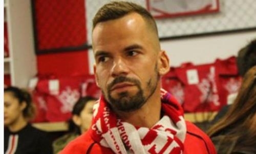 Экс-футболист «Актобе» попросил болельщиков клуба не поливать его грязью