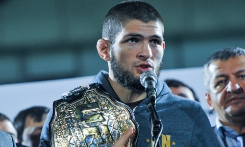 «Считаю неуместным». Нурмагомедов высказался о своем «наказании» за драку после боя на «нефартовой» арене Головкина