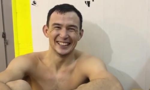 «Кто узнает — смеяться будет». Как казах Исмагулов готовился к дебюту в UFC