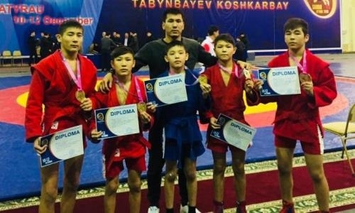 На международном турнире по самбо мангистауские спортсмены завоевали шесть медалей